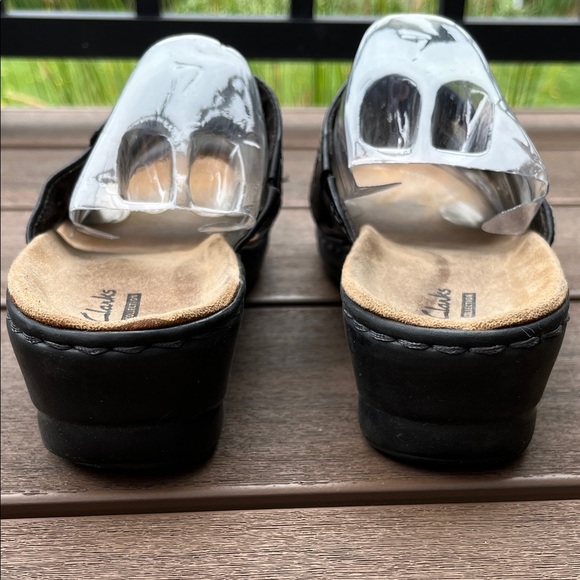 Y2K Clarks Collection Casual Black Wedge Sandal with Stitching Detail - Size 7 - Picture 10 of 15